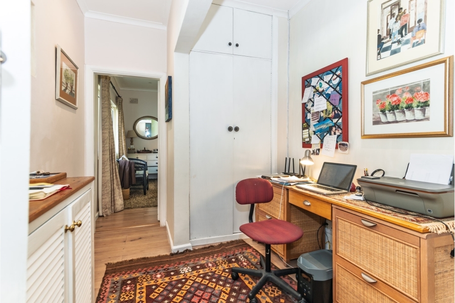 2 Bedroom Property for Sale in Kalk Bay Western Cape